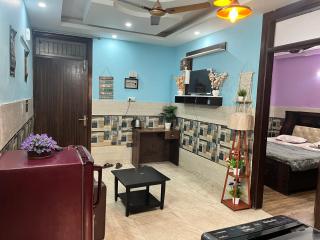 103 Cozy Flats Bnb 2 BHK Flat,Near Airport Delhi - 7
