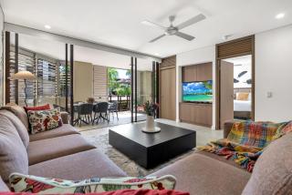 Belle Escapes 218 Luxury Beachfront Resort in Palm Cove - Palm Cove - 1