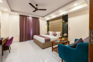 PK Boutique Hotel Noida Expressway - Noida - 4