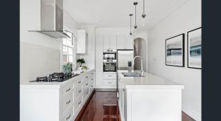 Modern Family Home in Paddington - 3 bedrooms - 9
