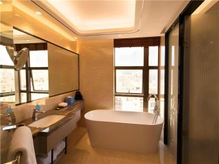 Clear Lake Hotel - 5