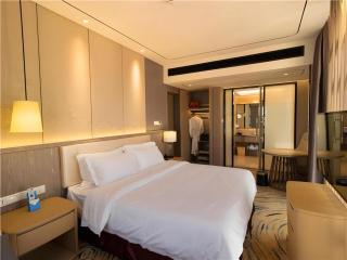 Clear Lake Hotel - 3