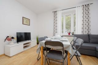 Family Apartment in Warsaw with Desk and Bathtub by Noclegi Renters - Varsovie - 3