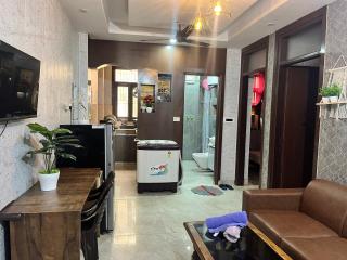 Luxury Private 3BHK Flat Delhi Airport Wi-Fi Free Parking 101 - New Delhi - 0