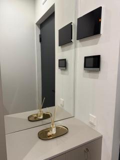 Stylish and Modern 1-Bedroom Stay near Old Tbilisi - Tbilissi - 3