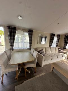 Seascape - next to Fantasy Island Ingoldmells, dog friendly - 9
