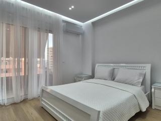 White Dream Apartment - 9