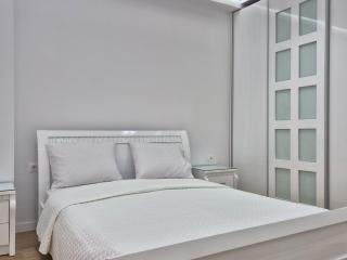 White Dream Apartment - 1