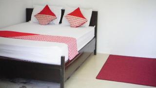 OYO 93784 Kost Bu Eli Syariah - 1