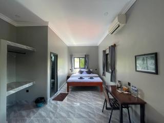 Papaya Guesthouse - - 1