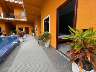 Papaya Guesthouse - - 5