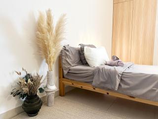 Cozy Designer City Centre Studio - 1 Lady only - 4