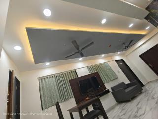 Hotel The Grand Khodiyar-3 Rooms & Banquet - 6