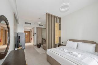 Gorgeous New Studio - Large Terrace - 9