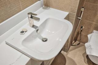 Gorgeous New Studio - Large Terrace - 2