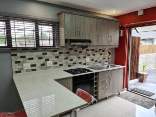 Sanctuary Lodge & Day Spa - Pietermaritzburg - 1