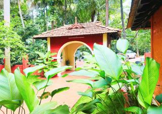 Ambara Kovilakam Private Pool Villa By Travent Mug - Rāmanagaram - 4