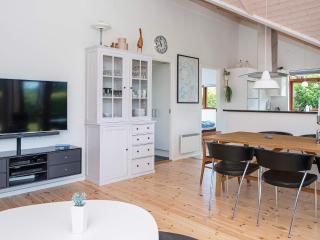8 person holiday home in Ebeltoft-By Traum - 4