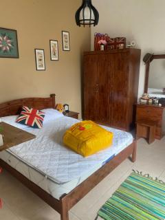 Dogs and Cats Friendly Everything English Home - 6