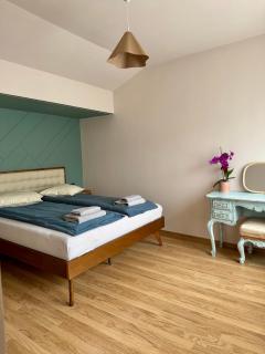 Charming Top-Floor Apartment in Central Cluj Cozy & Newly Refurbished - 9