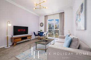 LUX The Ultimate Lake View Residence - 8