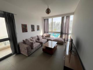 Bright 2Bdr with Stunning Pool Views – Sholan 1 - 6
