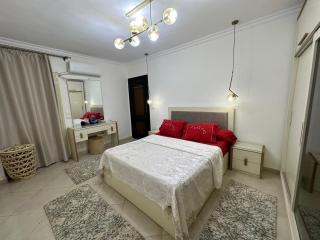 2BHK, 90s street, in front of Hydepark & Mivida - Il Cairo - 2