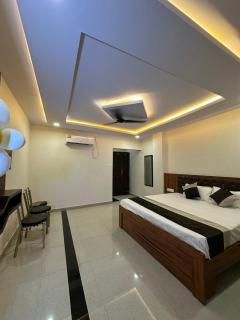 Hotel SK Inn - 5