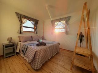 Imindeni Safaris and Game Lodge - 1