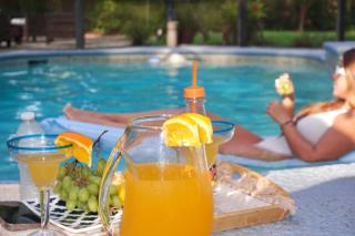 5BR House - Pool - Hot Tub - 8 Min to Hannah Park - 9