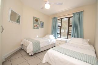 8 The Shades Umhlanga Rocks - Durban - 4