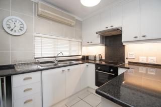 8 The Shades Umhlanga Rocks - Durban - 3