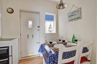 Seals Cottage - Whitby - 2