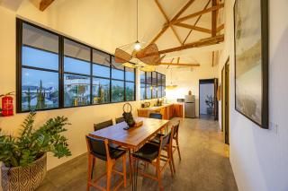 Modern and Stylish 2 Bedroom Apt - 5 minutes drive to the beach - Canggu - 4