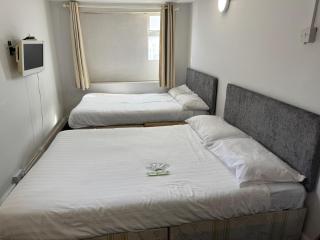 The Clarendon Hotel - Blackpool - 9