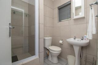 31 The Shades Umhlanga Rocks - Durban - 7