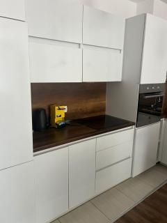 A cozy, modern 2-bedroom apartment with all essentials for a comfortable stay - 8