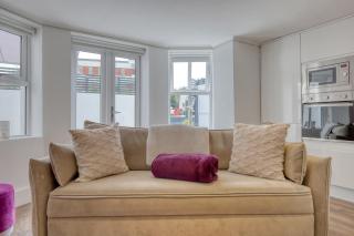 Luxury 1 Bed Apartment with Private Terrace & Parking - Heart of Wanstead Village - Londra - 4
