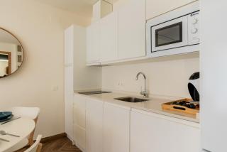 Murillo Brand New Apartment with Private Balcony - 3