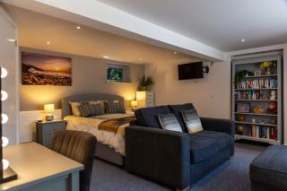 1 Bedroom studio with free parking - Truro - 5