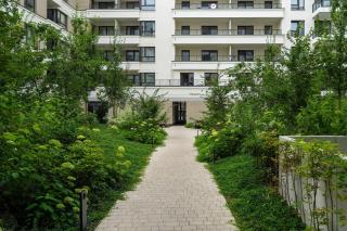 Spacious and Cosy Apartment in Poznań with Parking, Desk and Balcony by Noclegi Renters - 5