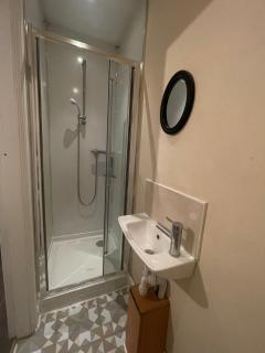 Crofton accommodation - - 6