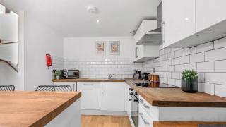 Liverpool City Centre Loft - Sleeps 6 Guests - 7