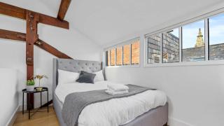 Liverpool City Centre Loft - Sleeps 6 Guests - 1