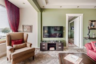 Luxury Seaside Apartment with Bosphorus View in Sarıyer - Sarıyer - 5