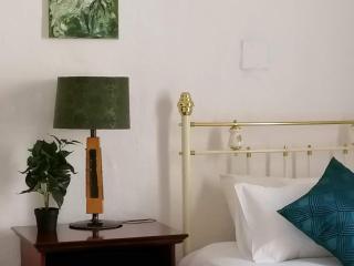 Gorgeous Gecko Guesthouse - 8