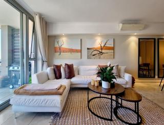 Luxurious, Canal Apt w Pool+WIFI, V&A on Doorstep - 3