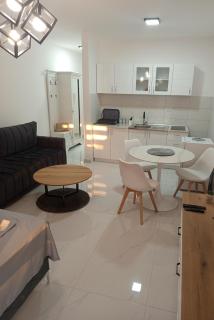 Stan na dan Lagator- Loznica - 4