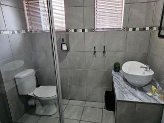 4 Trees Accommodation - Polokwane - 4