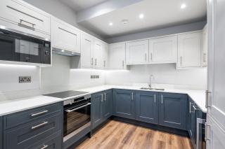 City Apartments - Clifton Green 2 Bedroom Apartment - 1